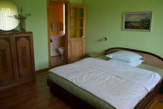 Отели типа «постель и завтрак» B&B Jurbarkas Юрбаркас Двухместный номер с 1 кроватью или 2 отдельными кроватями-11